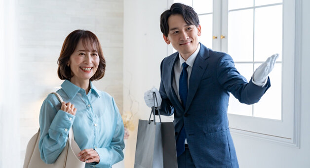 ラッピングされたギフトの写真